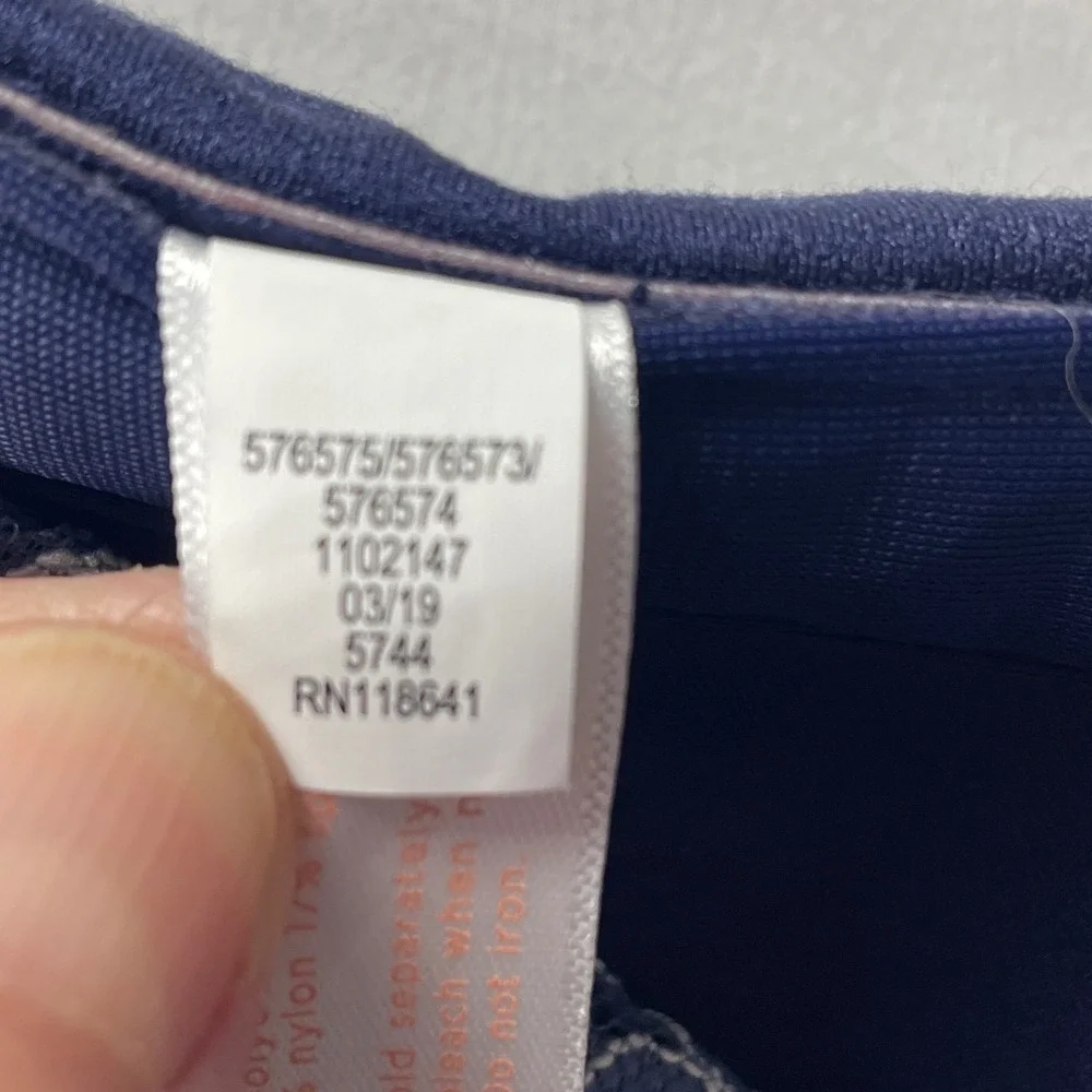 Cacique lightly lined